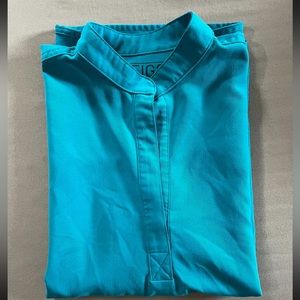 Figs scrubs TEAL top XS